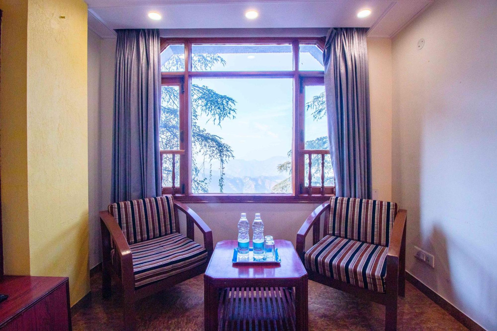 Treebo Varuna With Mountain View ชิมลา ภายนอก รูปภาพ
