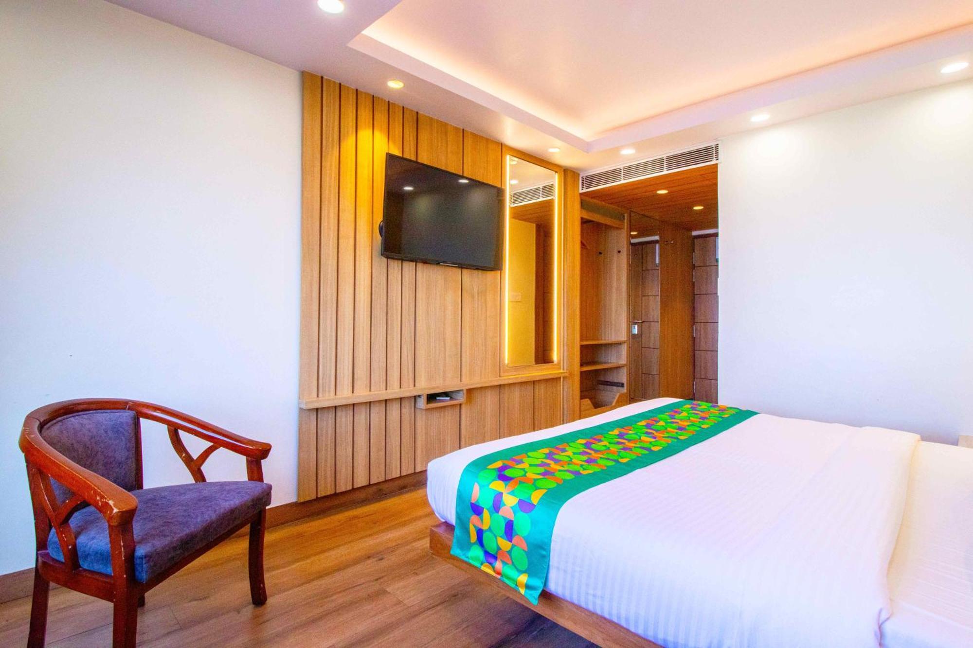 Treebo Varuna With Mountain View ชิมลา ภายนอก รูปภาพ